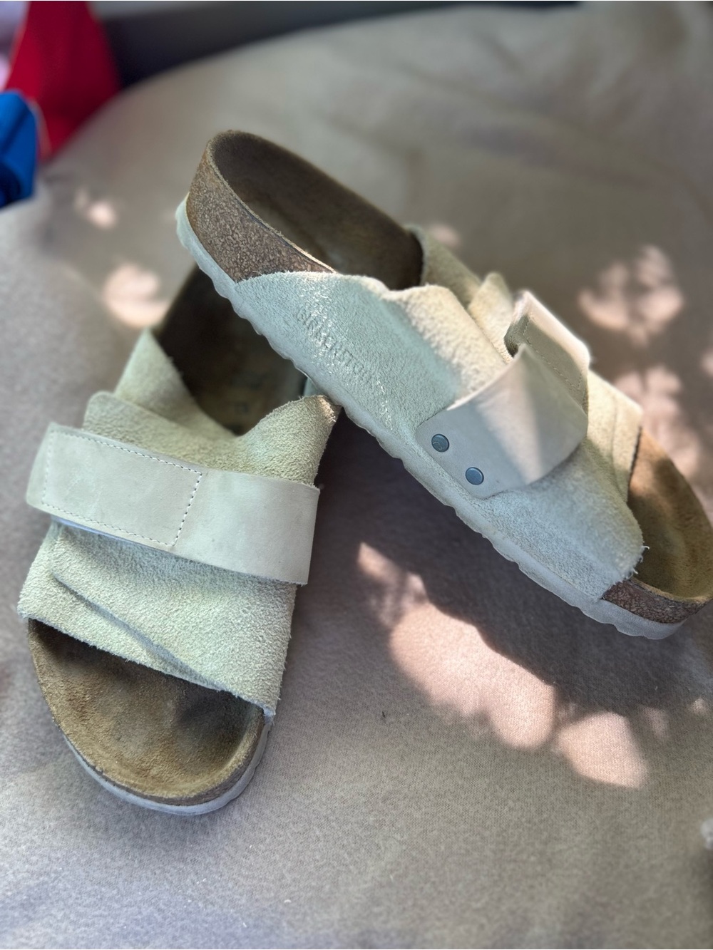 Birkenstock Kyoto Cream Suede Cross-Strap Slide Sandals size 7(38)